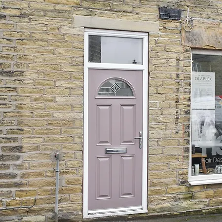 Russell Retreat * Skipton